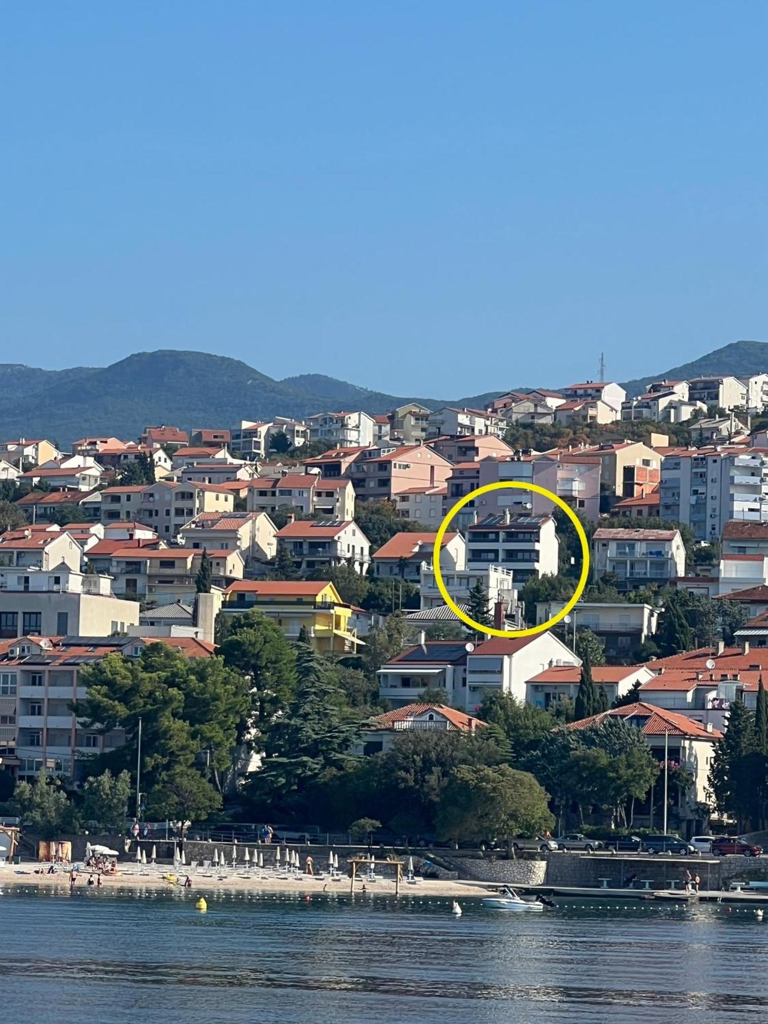 Appartement Appmishadze à Crikvenica Extérieur photo
